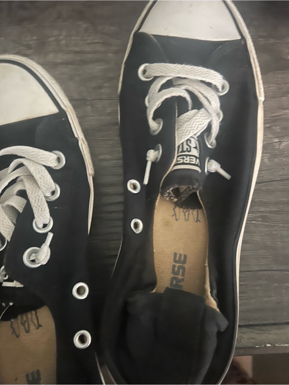Converse Men’s Black and White Low-Top Canvas Sneakers
